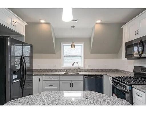 Foto del edificio - 17 Tower St