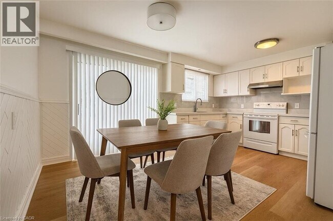 Building Photo - 296 Toll Gate Blvd