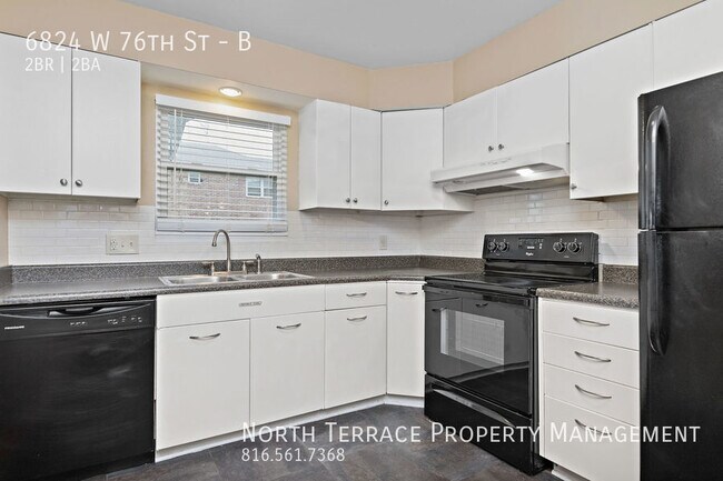 Building Photo - Quiet Comfort and Modern Living at Riviera...
