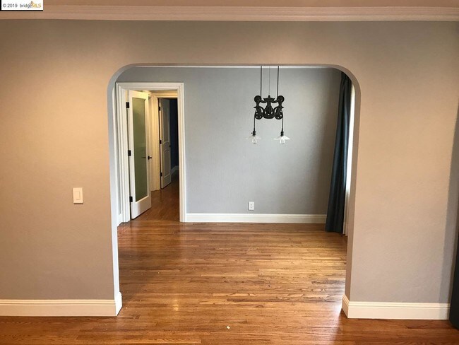 Foto del edificio - 134 Claremont Ave