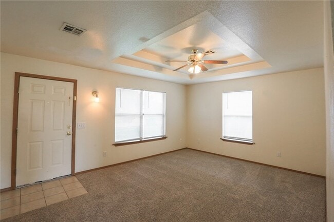 Photo - 2223 W Roselawn Street Apartment
