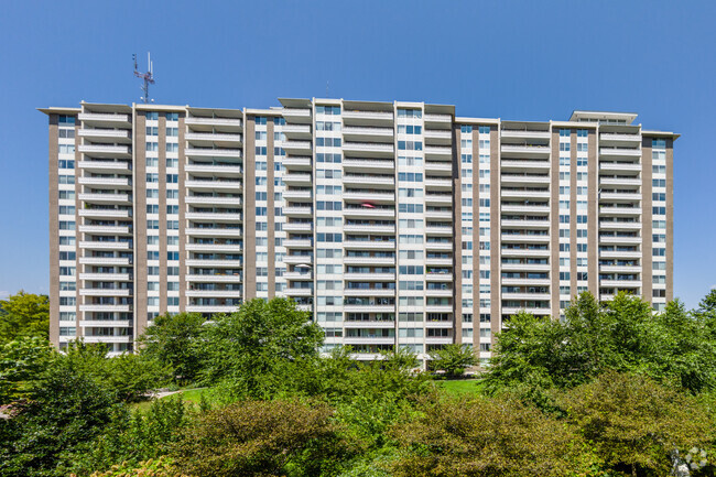 Building Photo - Kenwood Condominium