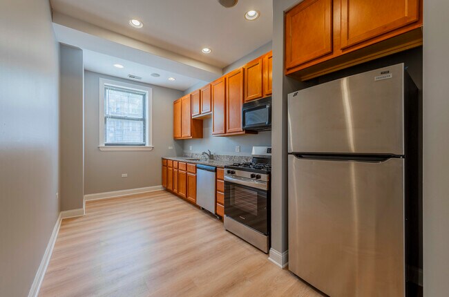 Foto del edificio - 2034 W Arthur Ave