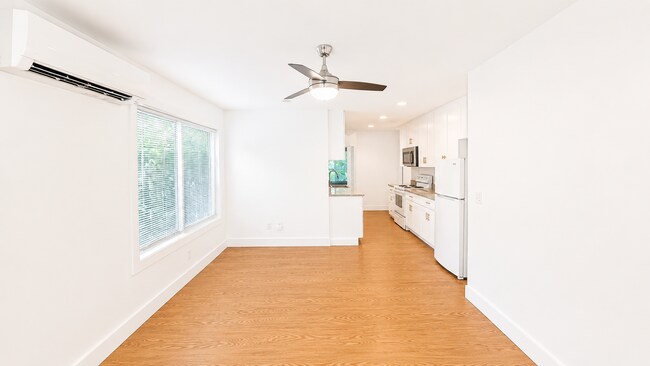 Foto del edificio - Black Mountain Garage Apartment- One occupant only!