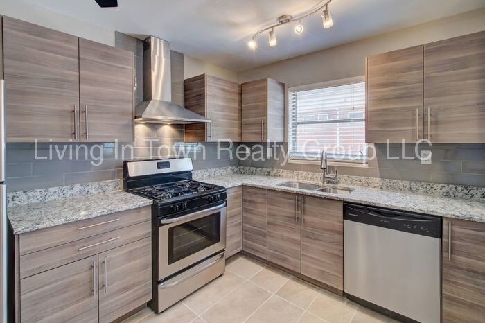 Foto principal - 685 Penn Ave NE