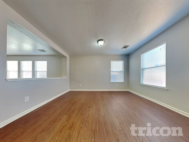 Foto del edificio - 2942 Yearling Colt Ct