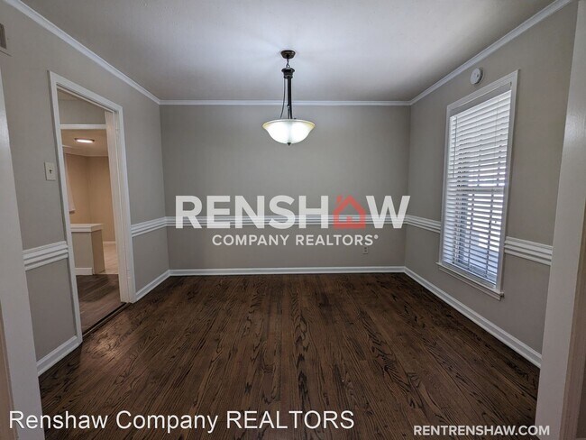Foto del edificio - 3 br, 1.5 bath House - 2830 Elmore Park