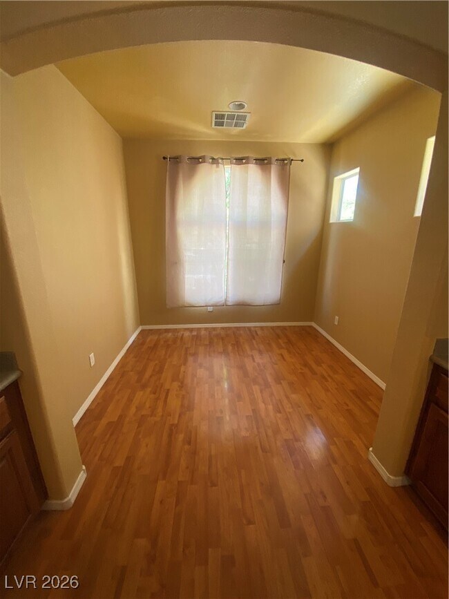 Foto del edificio - 4417 Laguna Garden Ave