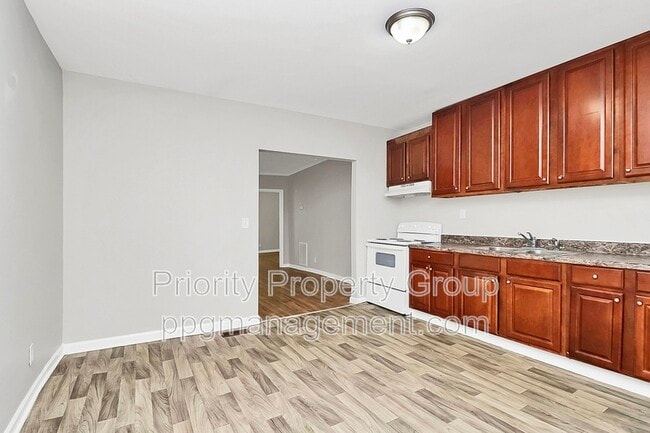 Foto del edificio - 818 Frederick St