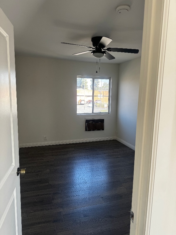 Building Photo - 9506 Ramona St