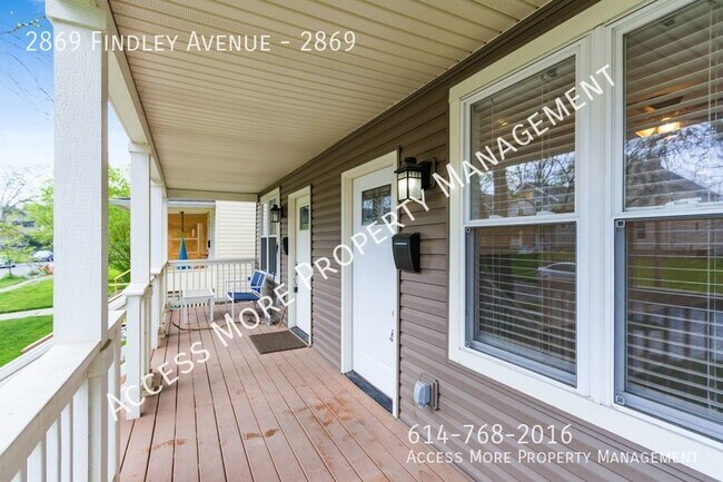 Building Photo - BEAUTIFUL 3 BEDROOM DUPLEX WITH FENCED IN ...