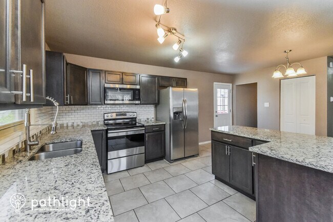 Foto del edificio - 1705 Grant Avenue, Colorado Springs, CO, 8...