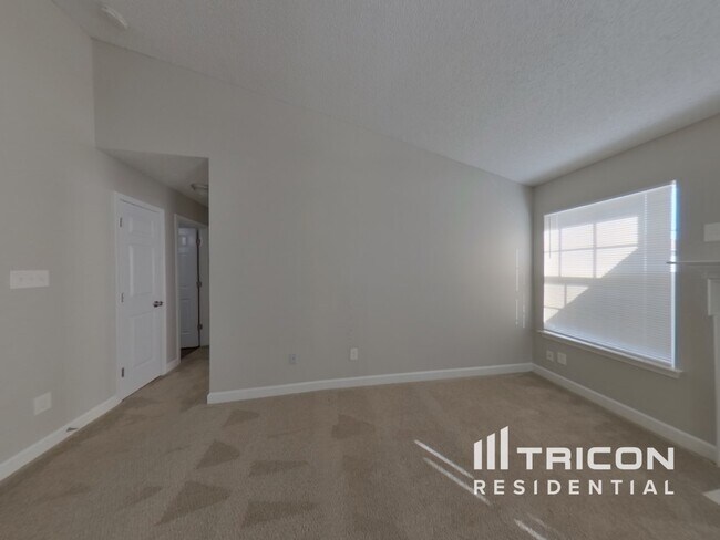 Building Photo - 2918 Brekonridge Centre Dr