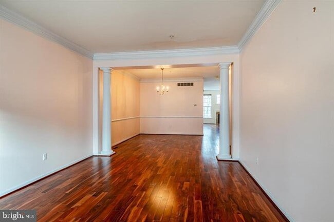 Foto del edificio - 143 Birchwood Dr