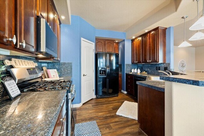 Building Photo - 7436 Sandia Way