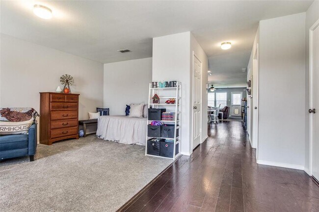 Foto del edificio - 3001 Pinyon Pl