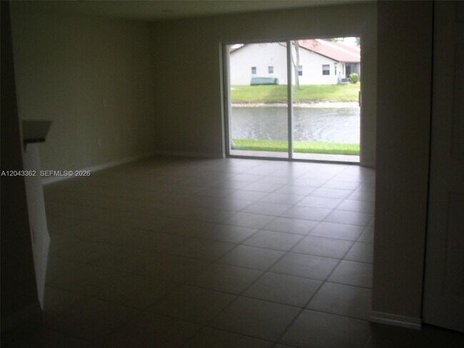 Foto del edificio - 9247 Chambers St