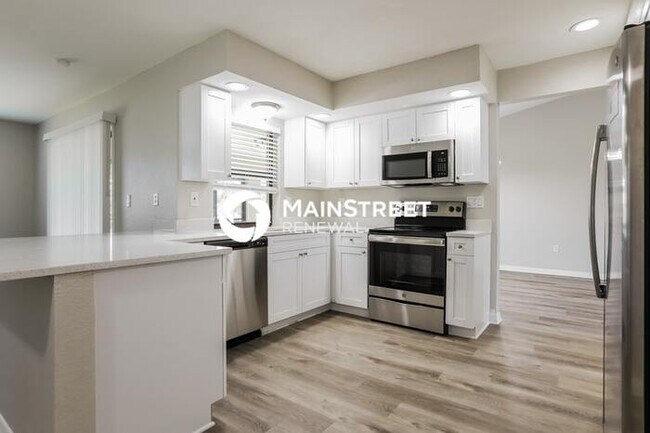Building Photo - 3 Bedroom Pet-Friendly Home in PORT CHARLOTTE, FL with Main Street Renewal