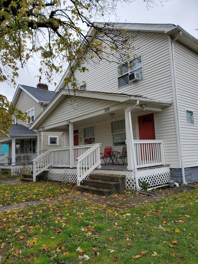 Primary Photo - 524 E Tompkins St
