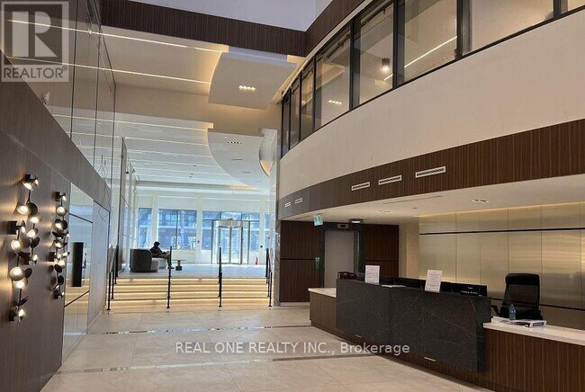 Building Photo - 5105 Hurontario St