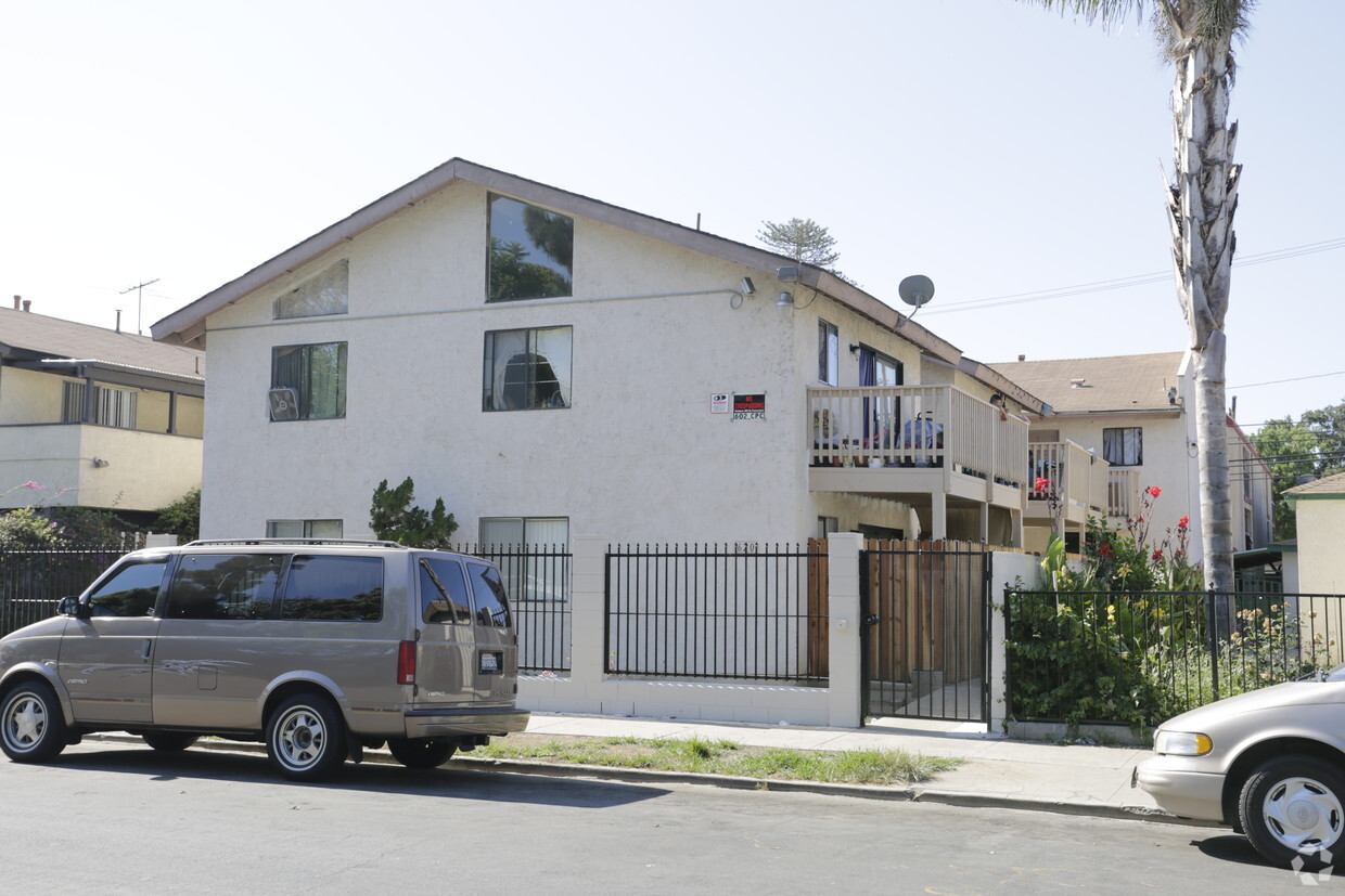 Primary Photo - 620 E Pine St