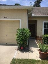 Building Photo - 4008 Shade Tree Ln