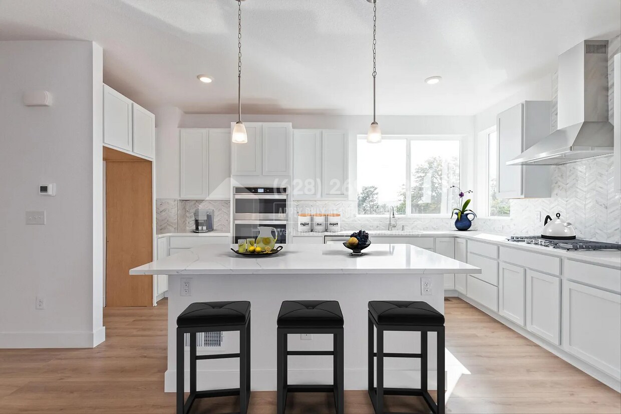 Primary Photo - 11131 W 53rd Pl