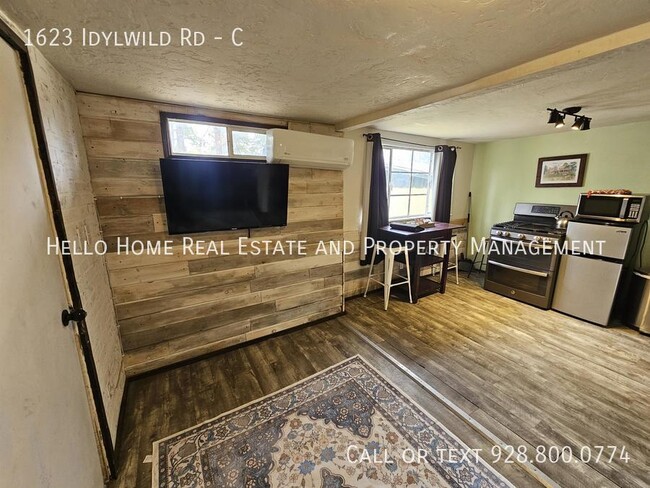 Building Photo - 1623 Idylwild Rd