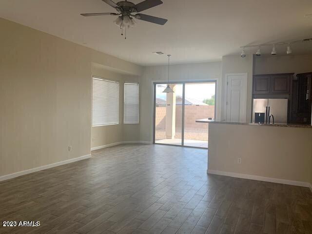 Foto del edificio - 44809 W Horse Mesa Rd