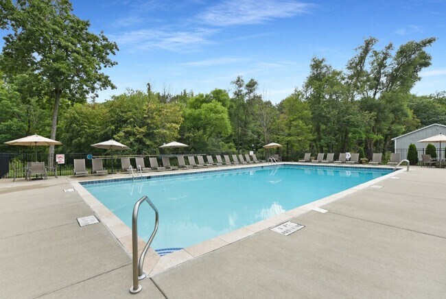 Foto del edificio - Portage Pointe Apartments