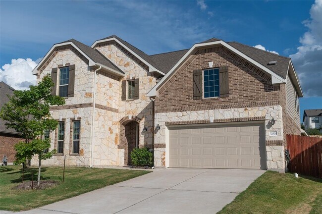 Building Photo - 12505 Morelia Way