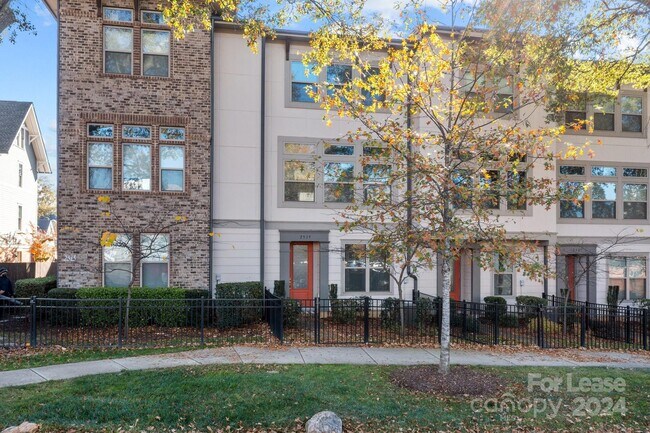 Building Photo - 2519 Euclid Ave