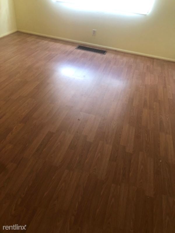Building Photo - 3033 Markham Rd