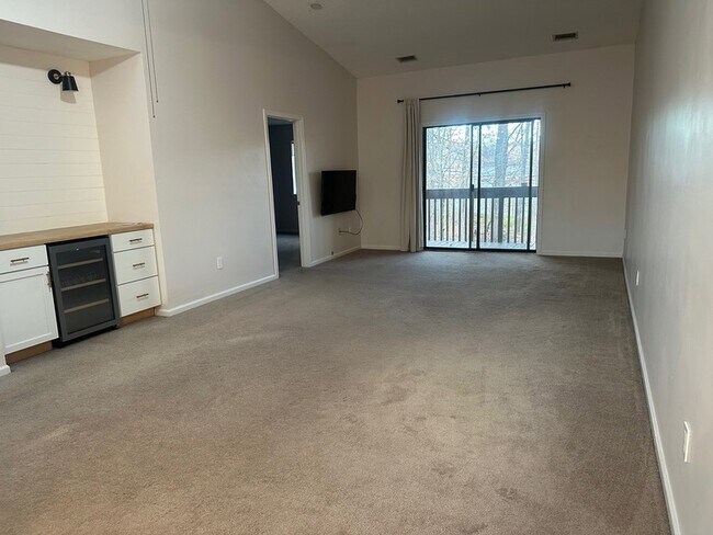 Foto del edificio - 66 Simsbury Landing