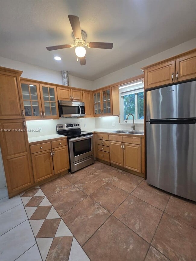 Building Photo - 24555 SW 167th Ave