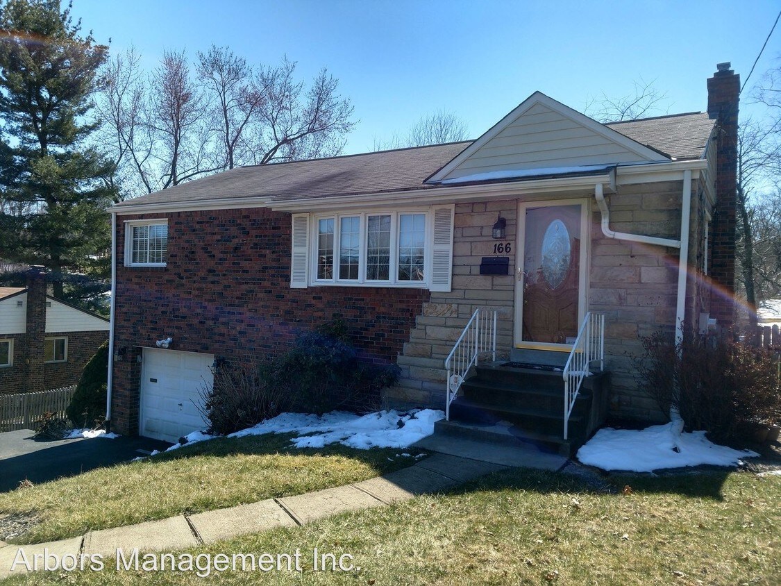 166 Highland Rd, Bethel Park, PA 15102 House Rental in Bethel Park