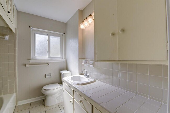 Foto del edificio - 5846 Willow Oak Dr