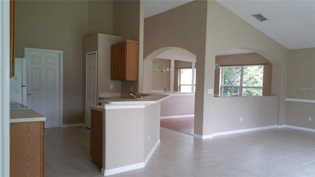 Building Photo - 4151 Forest Island Dr