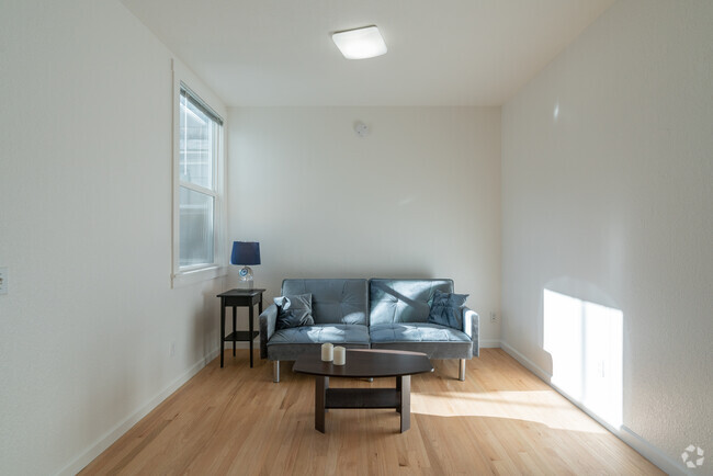 Studio - Central Apartments