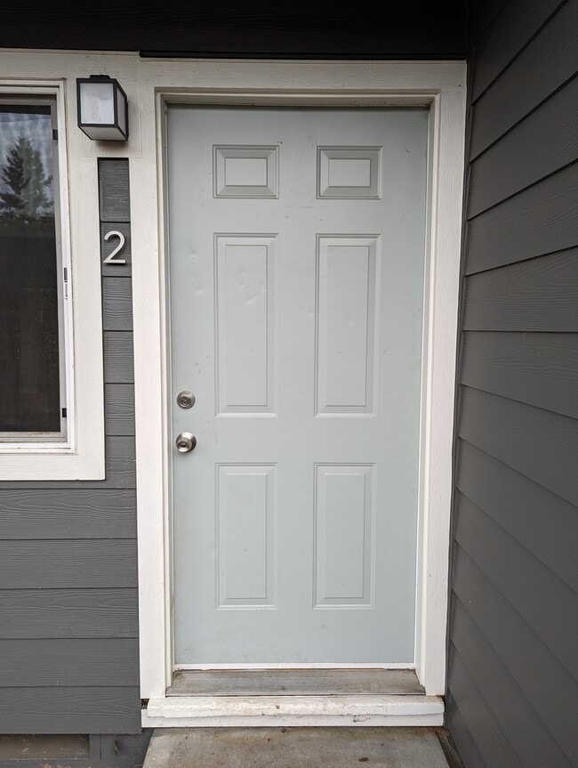 Ground floor front door - 1626 Southeast Lexington Street