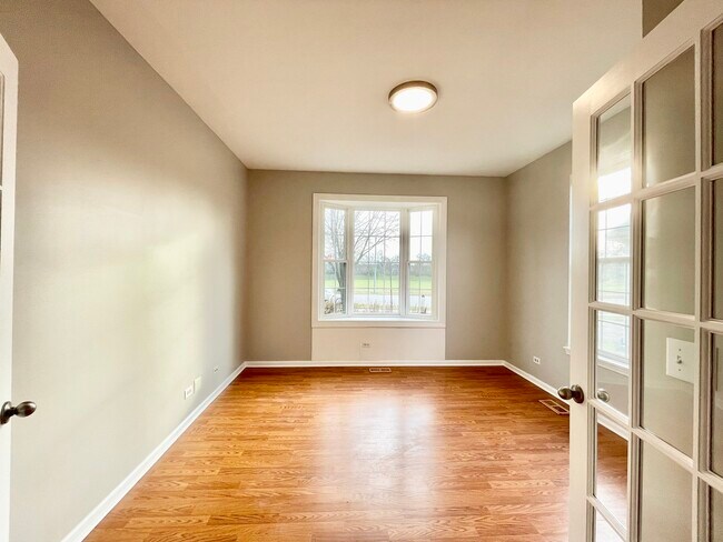 Foto del edificio - 1675 McDowell Ave