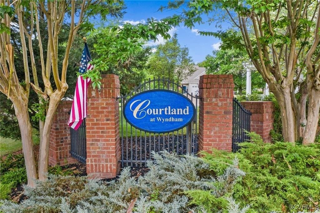 Primary Photo - 5406 Ridgedale Dr