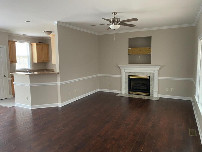 Foto del edificio - 7212 Deer Brook St