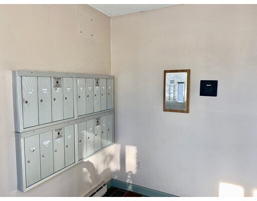 Foto del edificio - 881 Main St