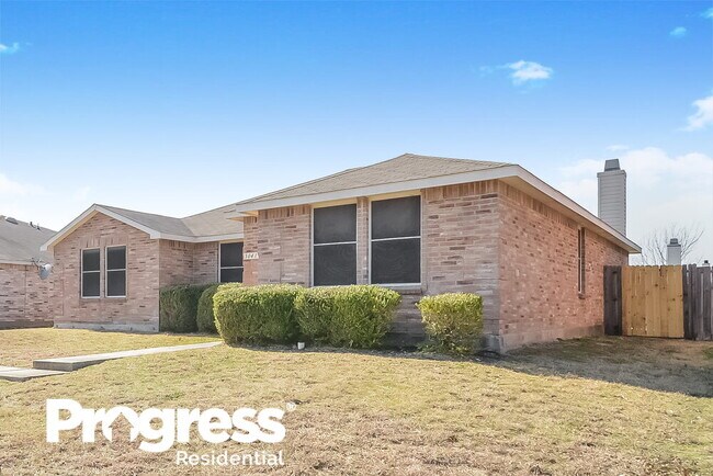 Building Photo - 3041 Paint Brush Pl
