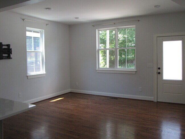Foto del edificio - 303B Truce Street, Durham NC  27703