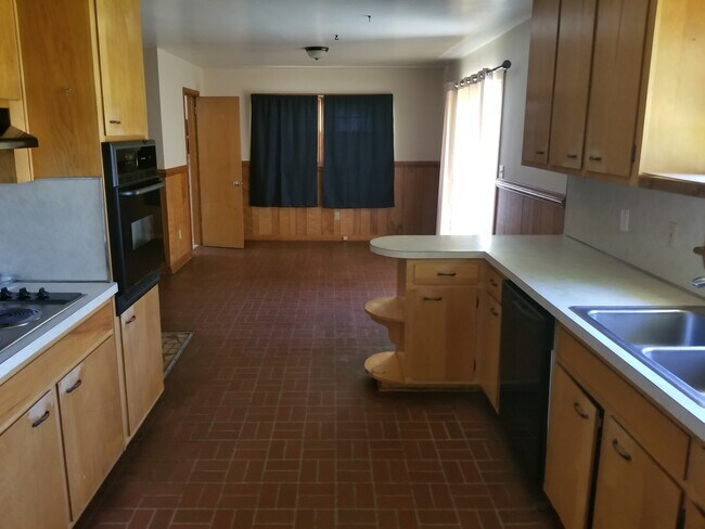 Building Photo - 2538 College Blvd