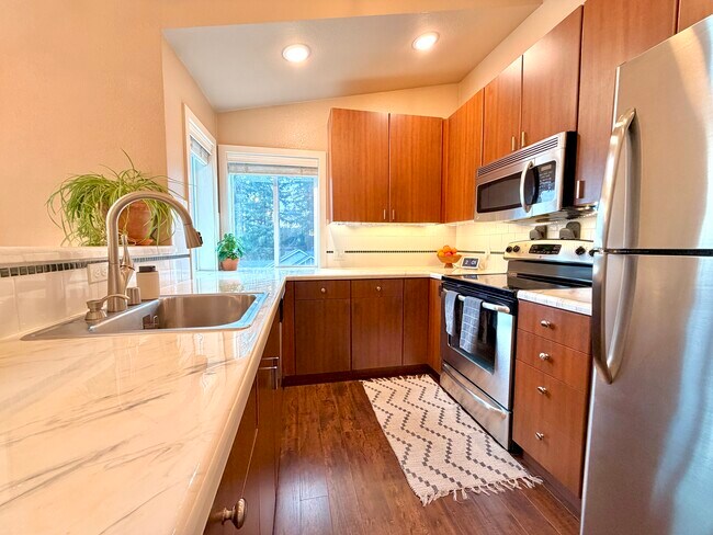 Cocina - 16101 Bothell Everett Hwy