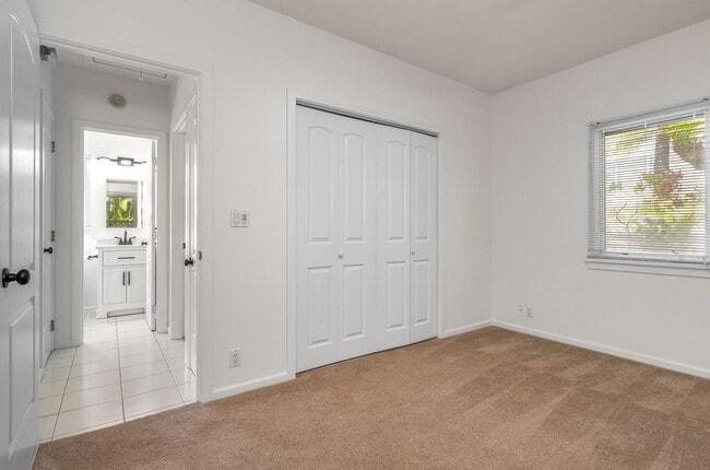 Building Photo - 2 Bedroom, 1 Bathroom Cottage in Kihei!