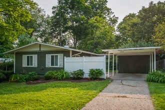 Building Photo - 1223 Morningside Dr